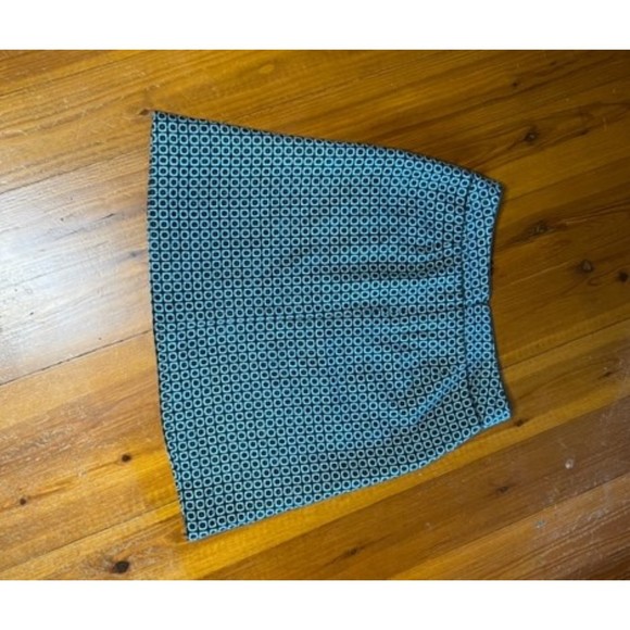 Worthington Tailored Skirt, Size 12, fully lined - Picture 4 of 6